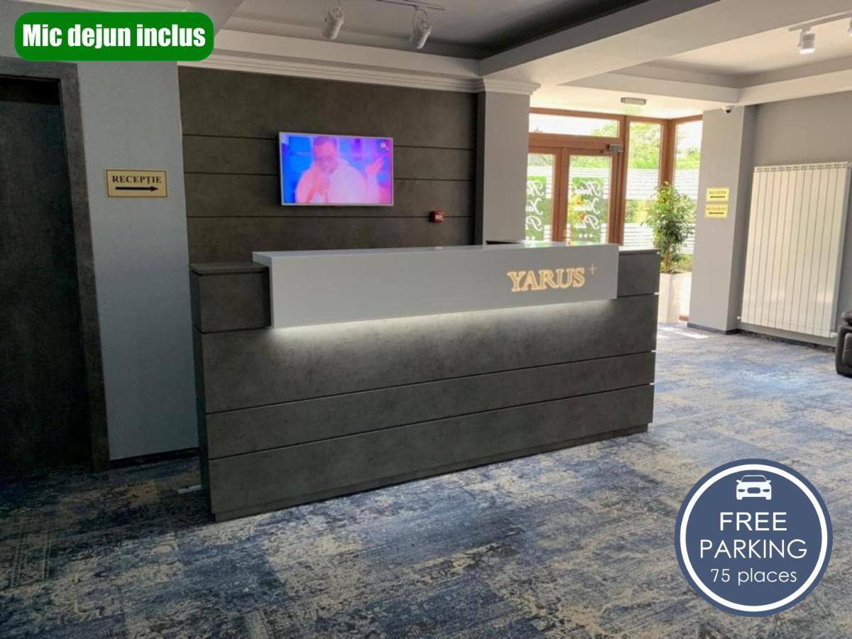 Hotel Yarus Plus Ploieşti Esterno foto